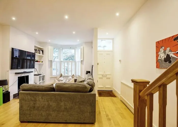 Fulham Spacious Luxe House King Bed Garden