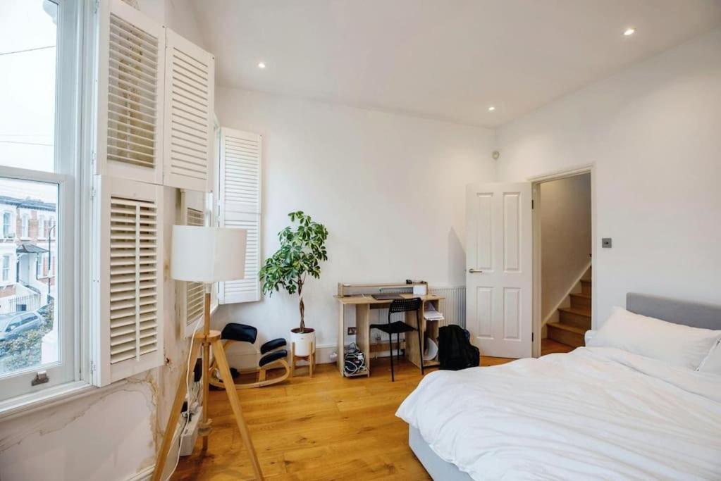 Fulham Spacious Luxe House King Bed Garden Appartamento Londra